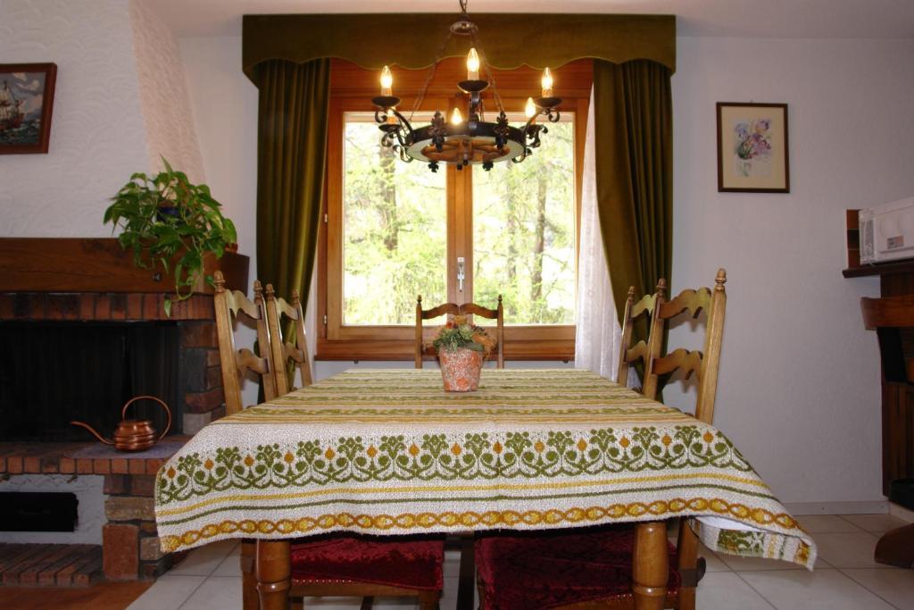 Myzermatt Monazit Lägenhet Rum bild